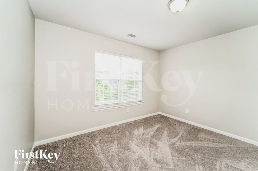 Building Photo - 10435 Olde Ivy Way