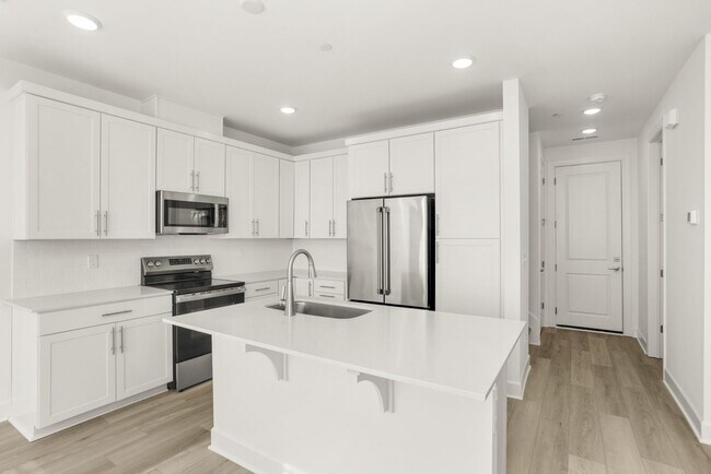 Building Photo - 320 Lynwood Station Blvd