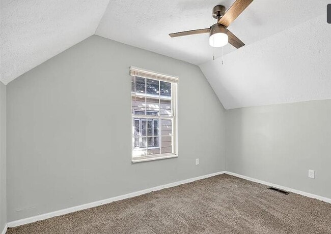 Building Photo - 9509 Pratt Ave