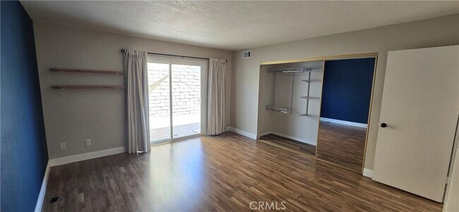 Building Photo - 751 Vía Los Santos