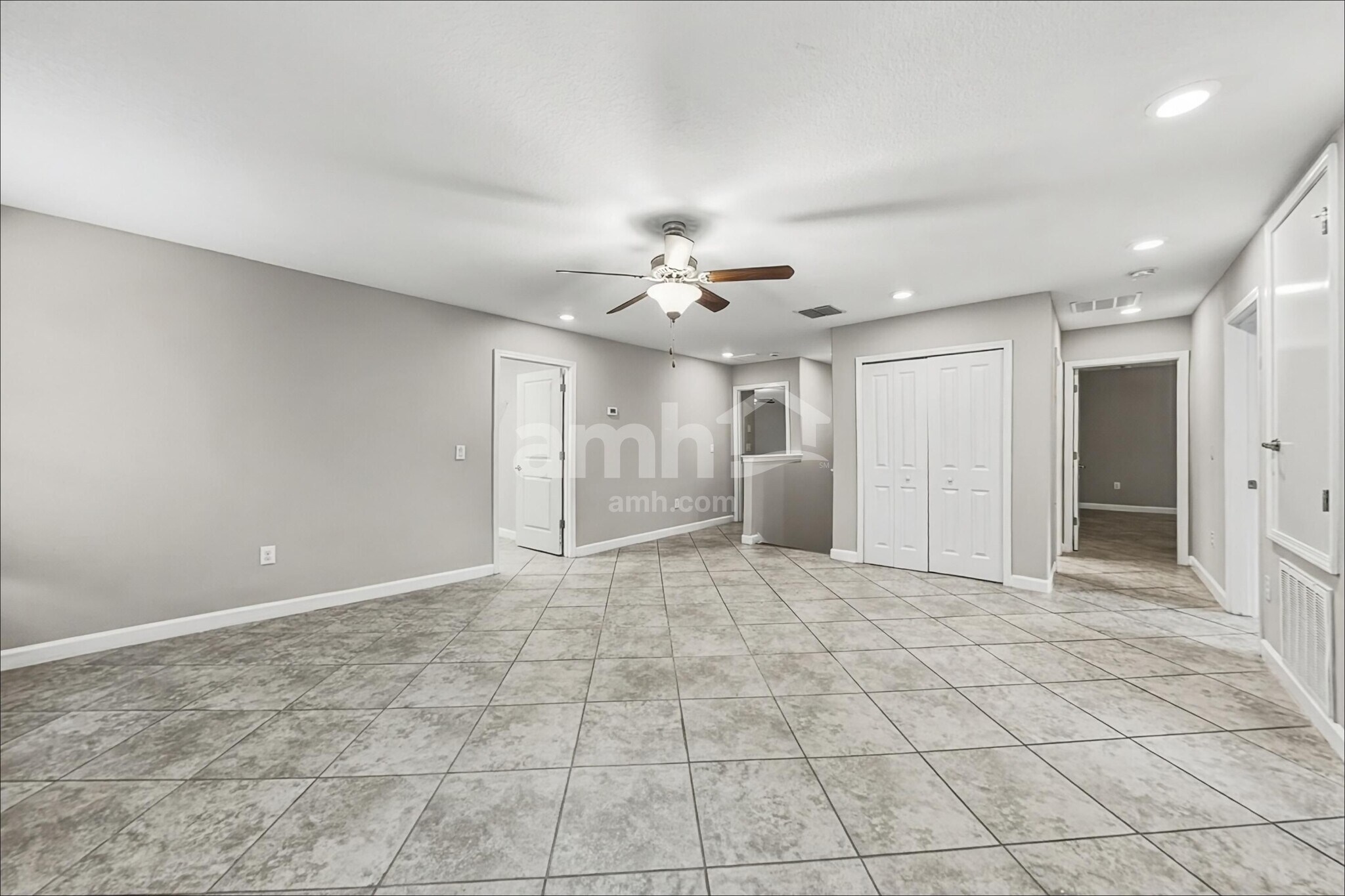 Building Photo - 14206 Blue Dasher Dr