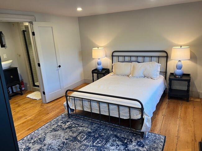 Building Photo - 32 Buffum St