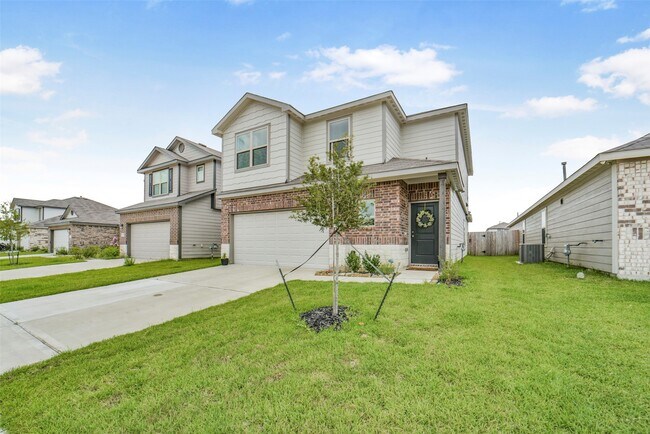 Building Photo - 21610 Desert Lilly Rd