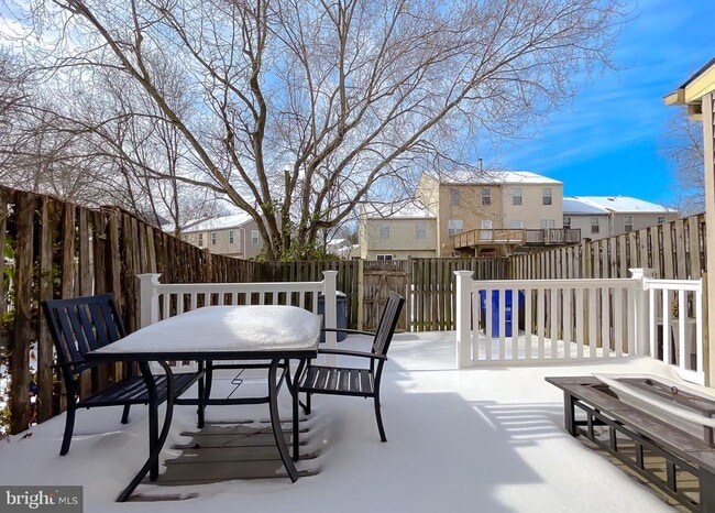 Building Photo - 4232 Drake Ct