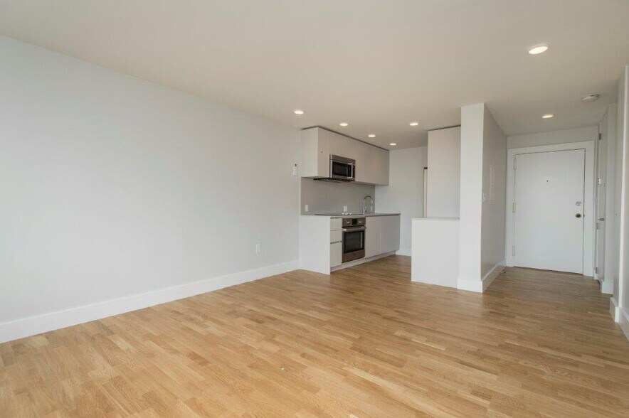 Building Photo - 334 Harvard St