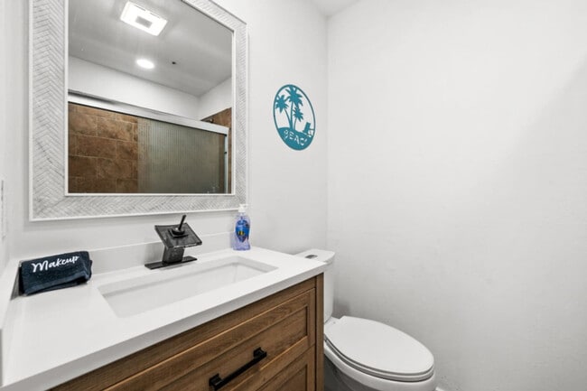 Building Photo - 1019 SE 40th St