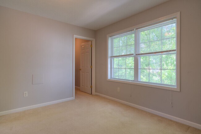 Building Photo - 3332 Yellow Sulphur Rd