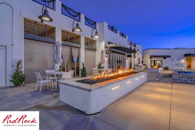 Building Photo - Spacious 3 Bedroom Unit in Desert Color With Pool & Lagoon Access