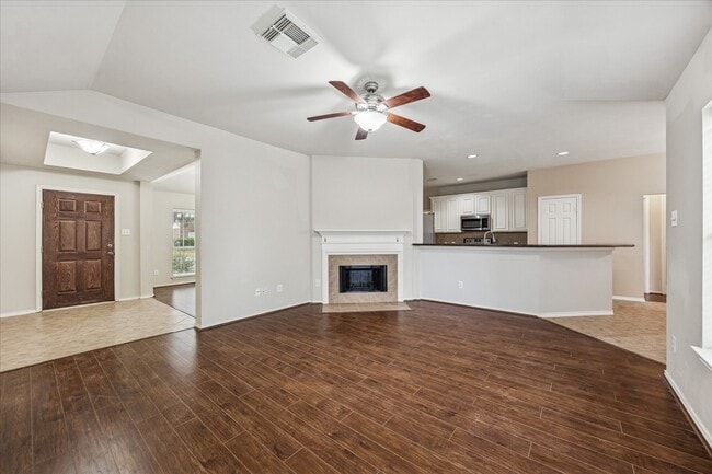 Building Photo - 11914 White Water Bay Dr