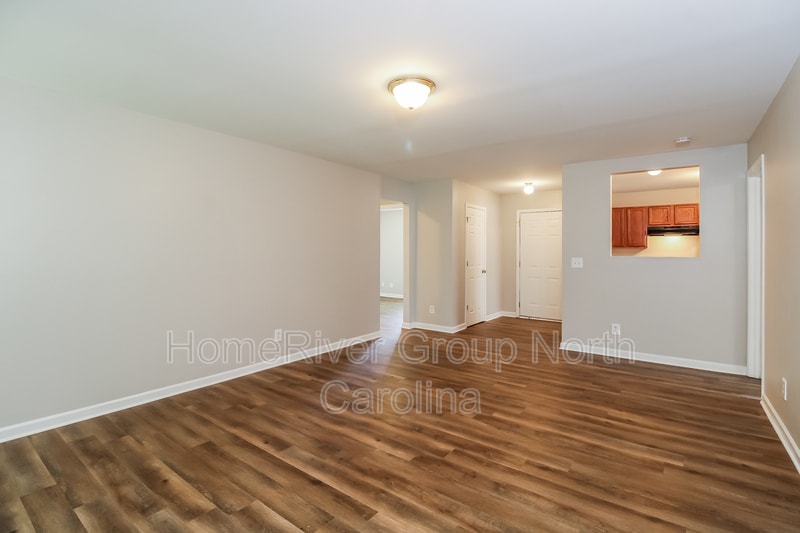 Building Photo - 1109 Maury Ln