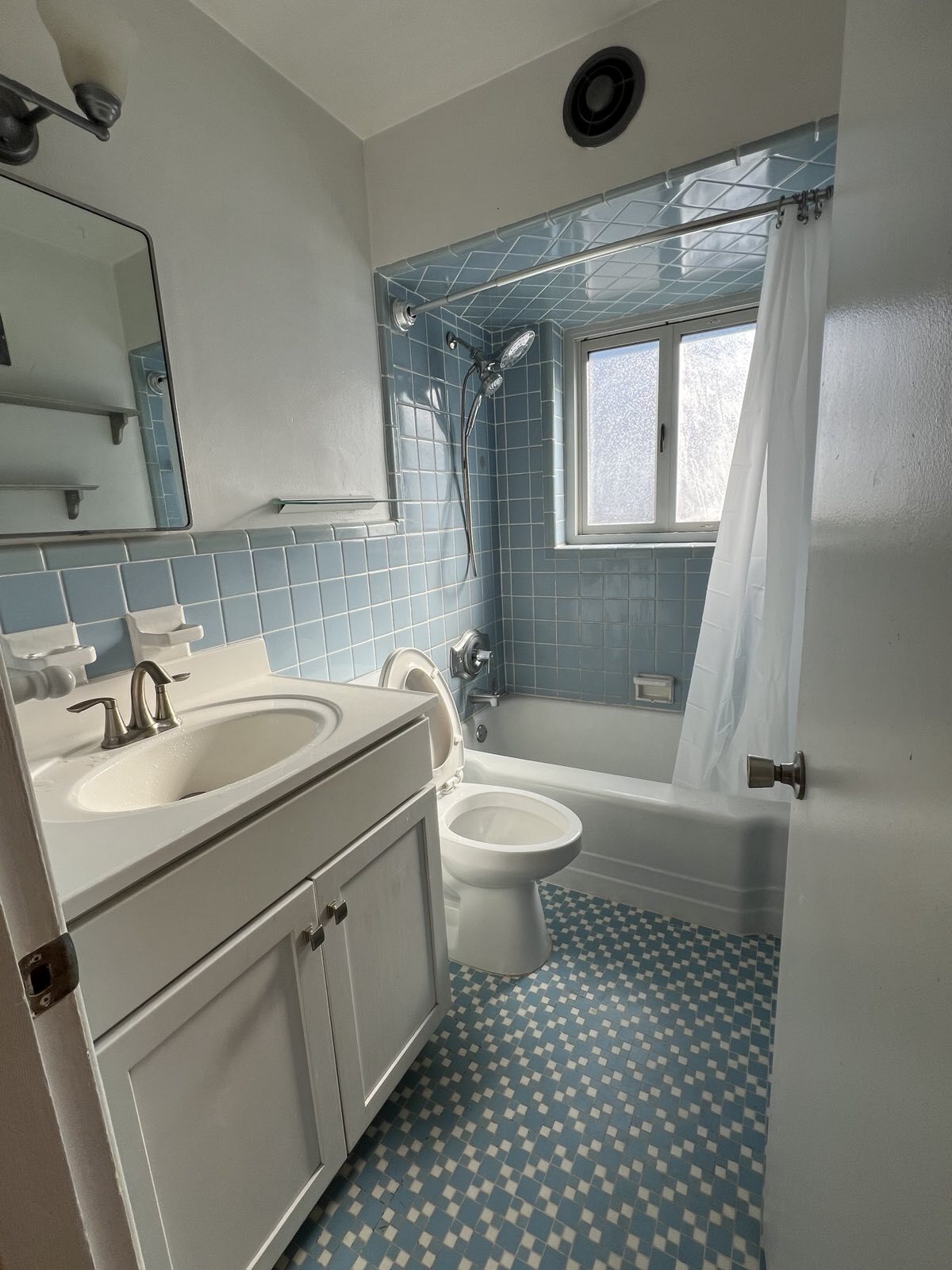 Building Photo - 5924 Arendes Dr