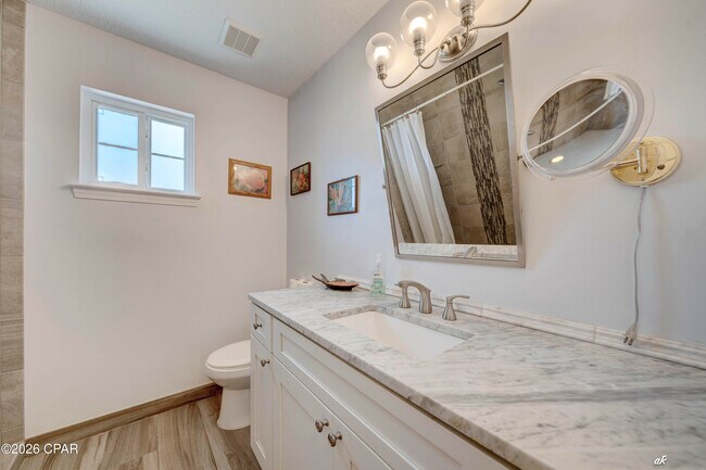 Building Photo - 420 Water Oak Cir