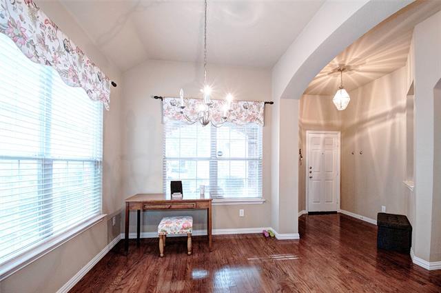 Building Photo - 10232 Benwick Dr