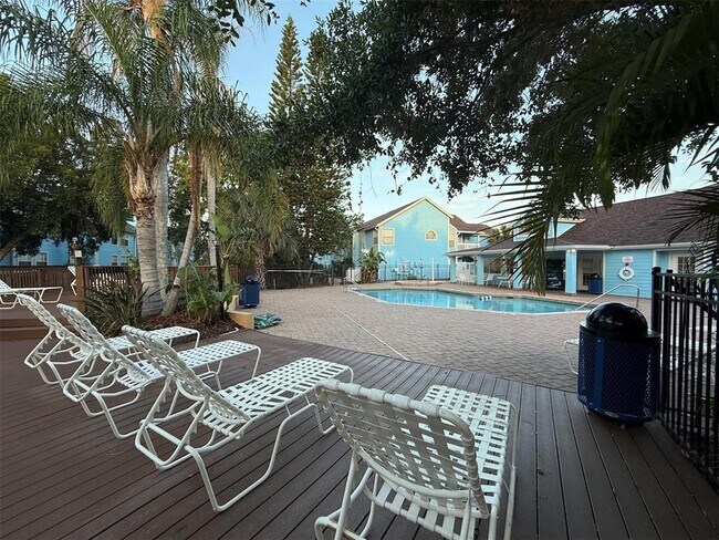 Building Photo - 2745 N Poinciana Blvd