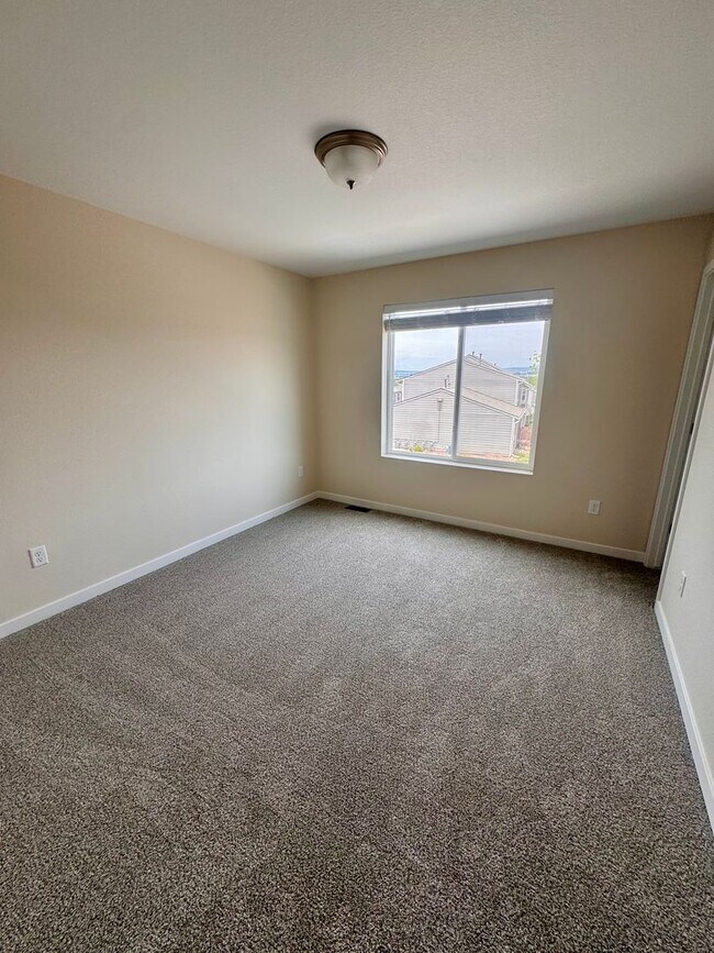 Building Photo - New Construction 3 Bedroom Townhome in University Park