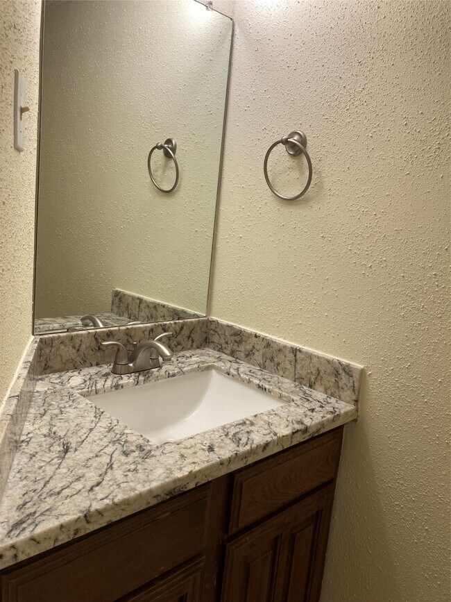 Building Photo - 2601 S Braeswood Blvd