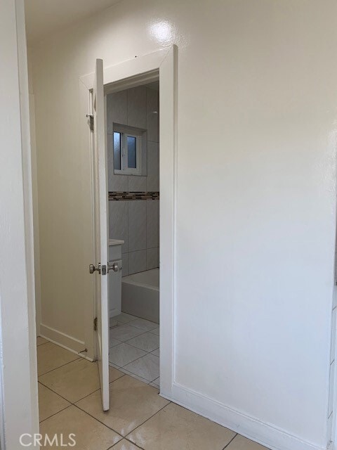 Building Photo - 2005 W Ave 33