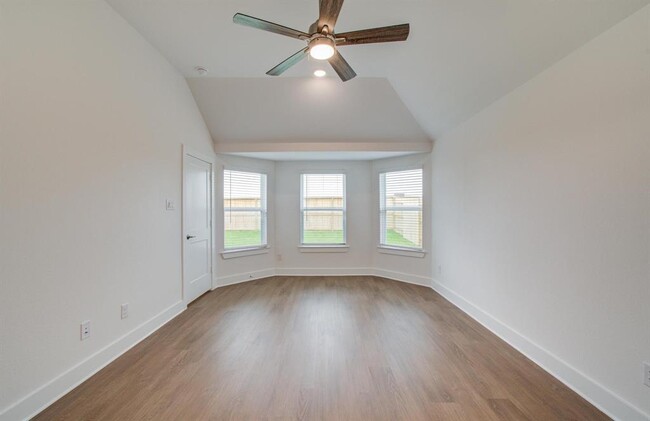 Building Photo - 8627 Pier Cove Dr