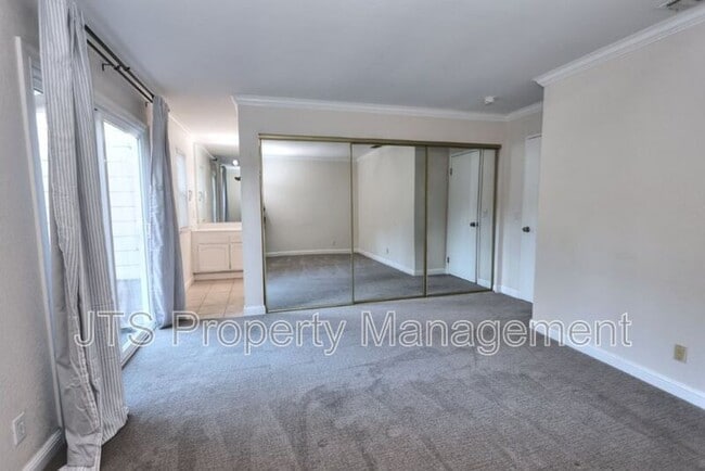 Building Photo - 9221 Rock Canyon Way