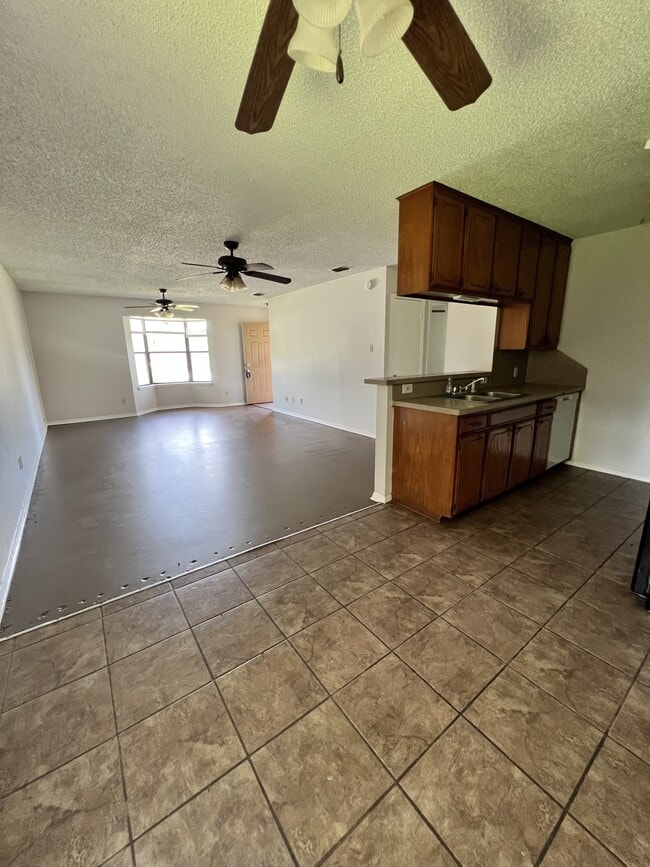 Building Photo - 15122 CR195