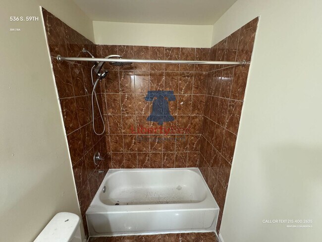 Building Photo - 536 S 59th St