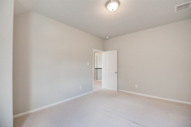 Building Photo - 67 Springtime Creek Dr