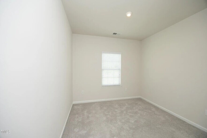 Building Photo - Room in Townhome on Excelsior Grand Ave