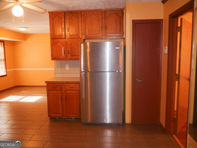 Building Photo - 6451 Edenfield Dr