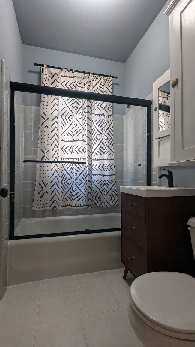 Bathroom - 1201 Willard St