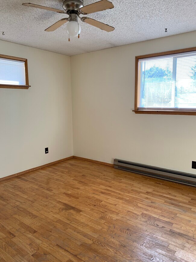 Bedroom 2 - Upstairs - 235 Gregory Dr
