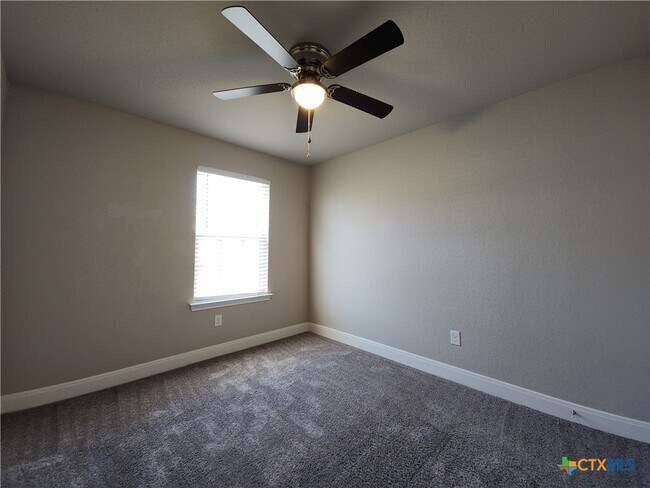 Building Photo - 2021 Rueben Rd