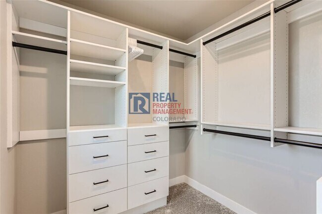 Building Photo - 8375 Holman St