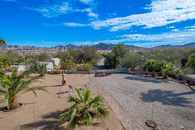 Building Photo - 12175 S Ironwood Dr