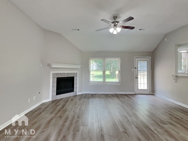Building Photo - 15 Rolling Oaks Dr