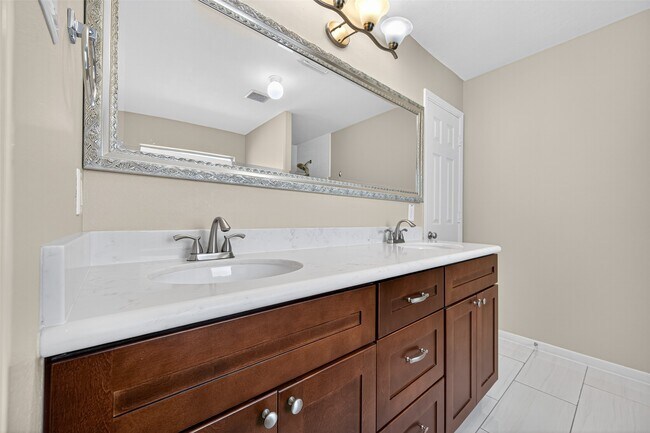 Building Photo - 24823 Cobble Canyon Ln