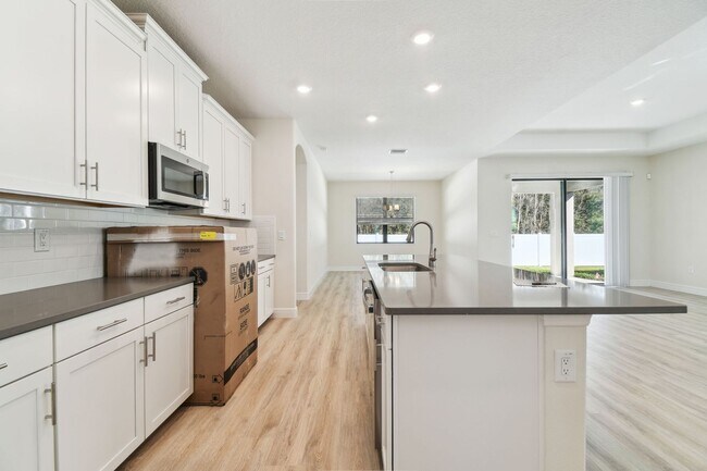 Building Photo - 11512 Weaver Hollow Rd