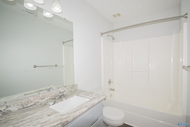 Building Photo - 145 Brass Oak Dr