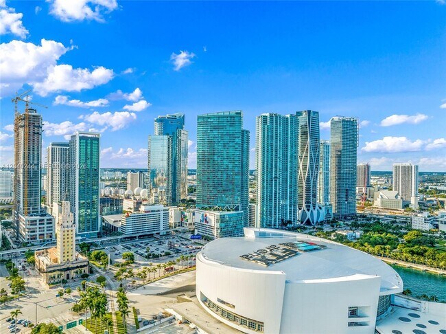 Building Photo - 888 Biscayne Blvd