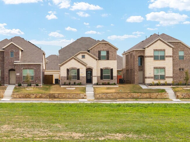 Building Photo - 10016 Thornapple Rd