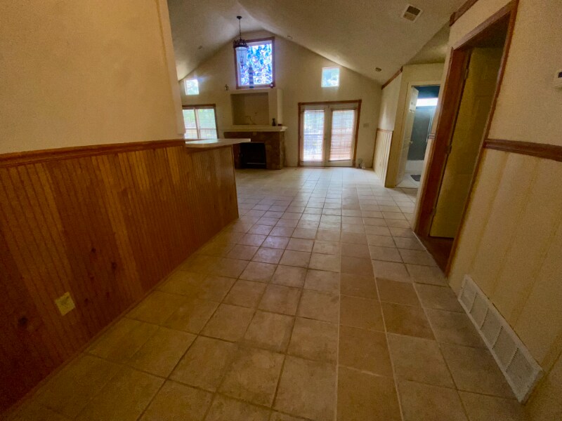 Building Photo - 3277 Barron Ave