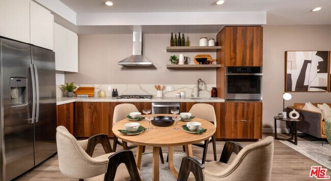 Building Photo - 10375 Washington Blvd