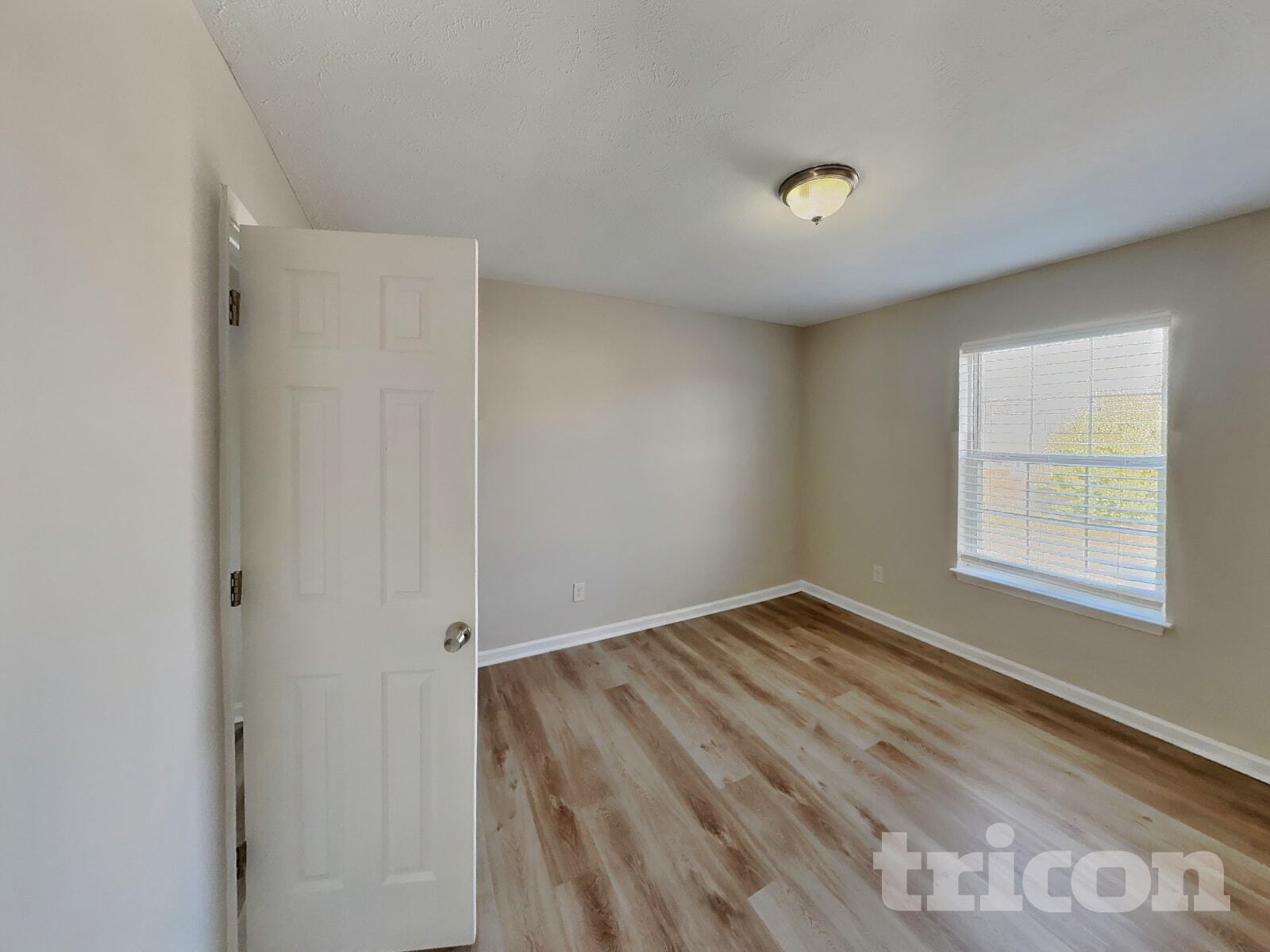 Building Photo - 673 Mable Dr