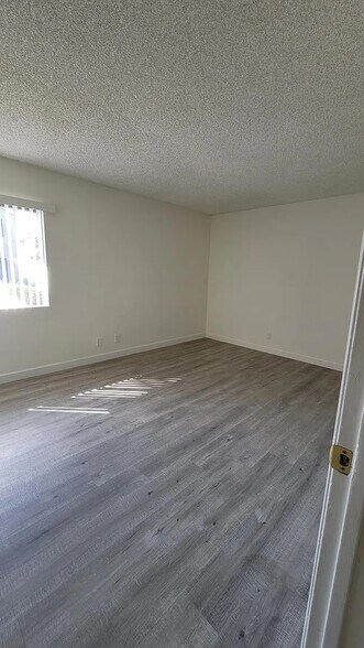 Building Photo - 2311 Carnegie Ln