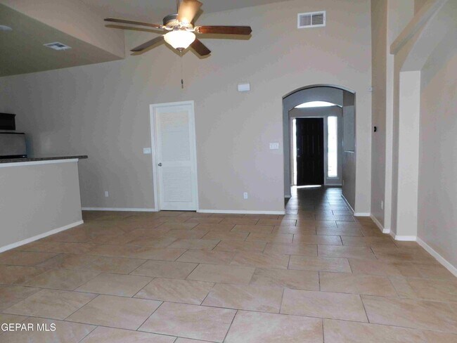 Building Photo - 14628 Rockbridge