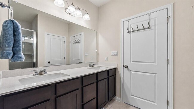 Building Photo - 6403 Principale Dr