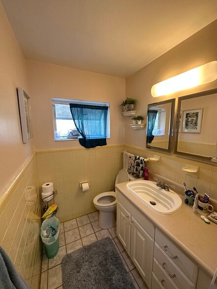 Bathroom 1 - 2842 SW 1 Ave