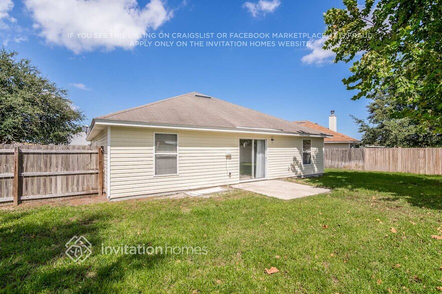 Building Photo - 11114 Stanley Steamer Ln