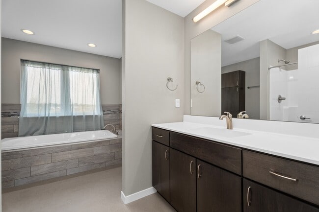 Building Photo - 3906 Lone Peak Dr