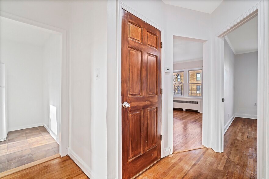 Building Photo - 1824 Summerfield St