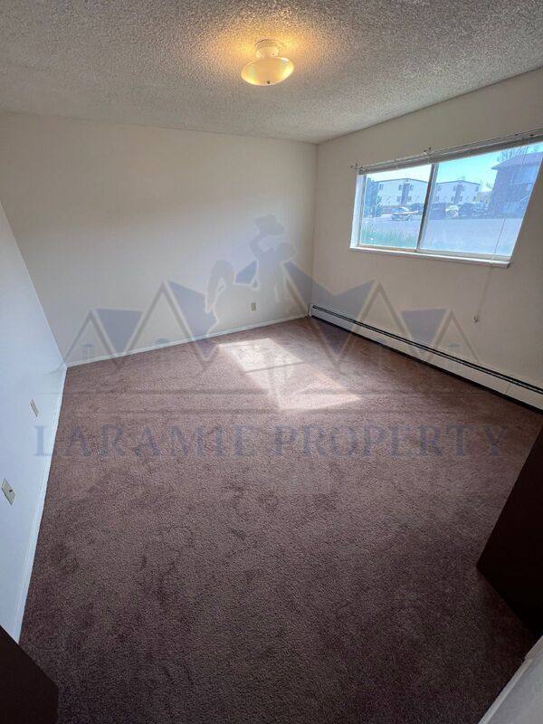 Building Photo - 708 Downey St